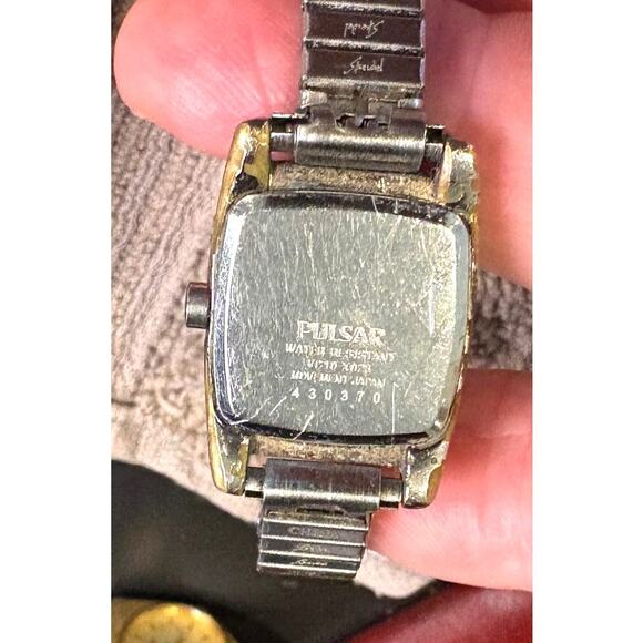VTG Women's 22nn Silver Tone Seiko Pulsar Watch, Date Window, MOP Face - Picture 3 of 4
